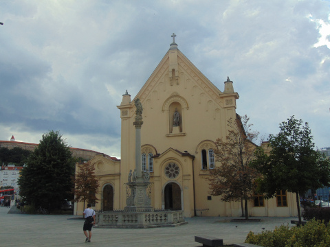 Szent István kapucinus templom és kolostor 